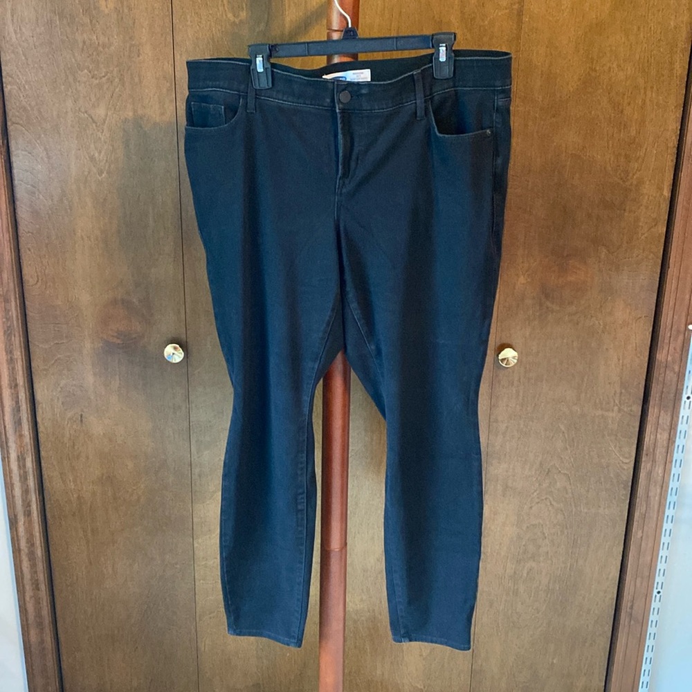 Old navy black Rockstar skinny jeans